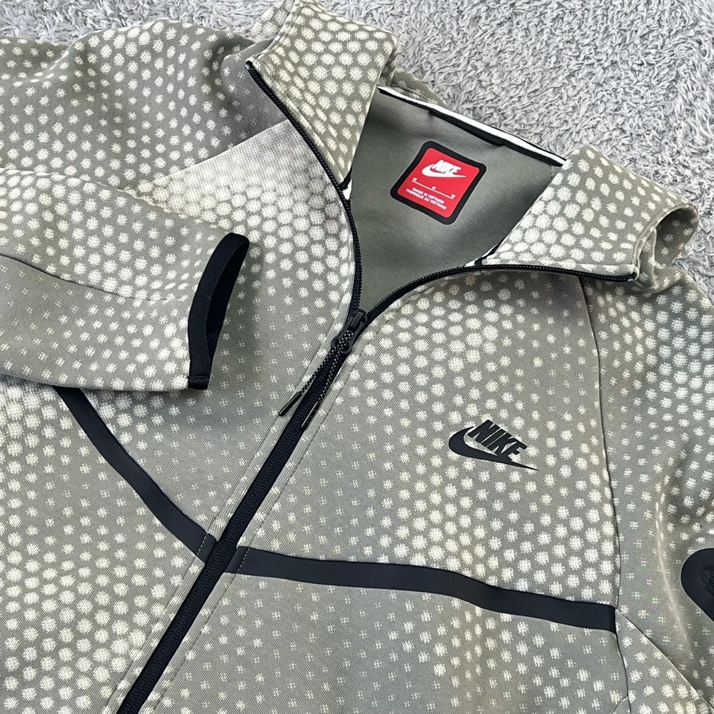 Nike Tech Fleece Hoodie Mens M Khaki Olive Tan Polka Dot Full Zip HV5905-320